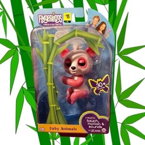 Fingerlings Pink Panda Baby Animals